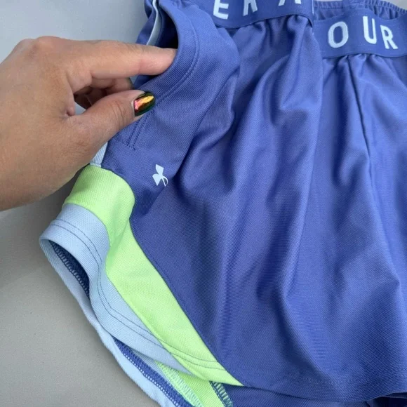π Under Armour Shorts π - Picture 2 of 4